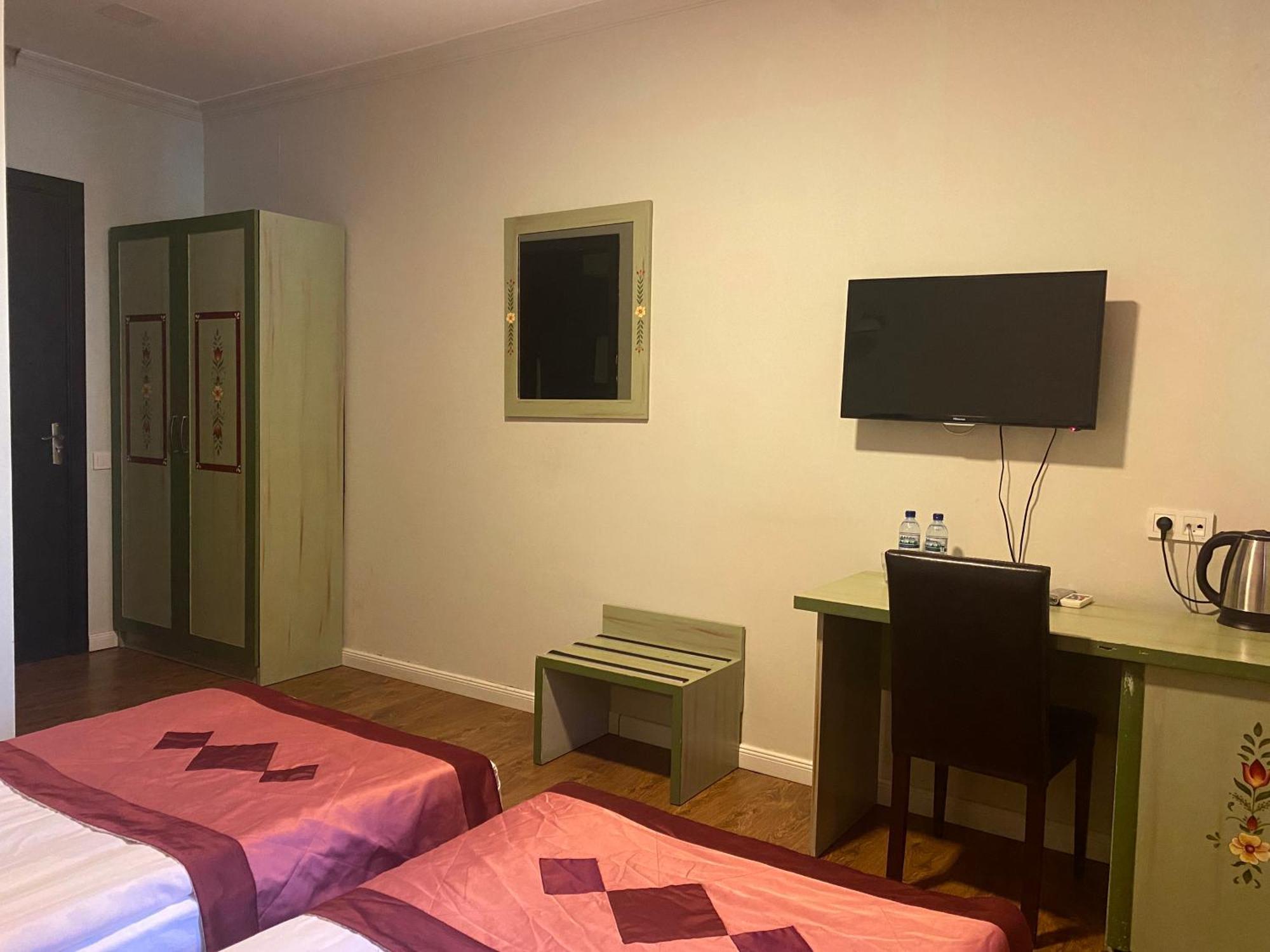 Prestige Palace - Esquisse Hotel Tbilissi Chambre photo