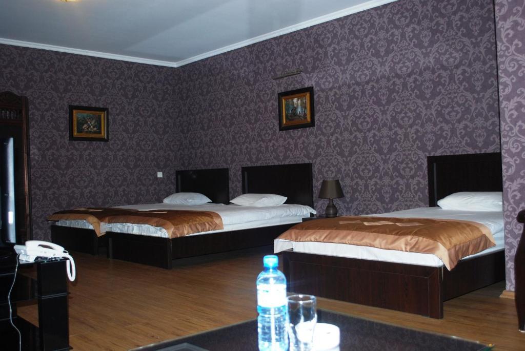 Prestige Palace - Esquisse Hotel Tbilissi Chambre photo